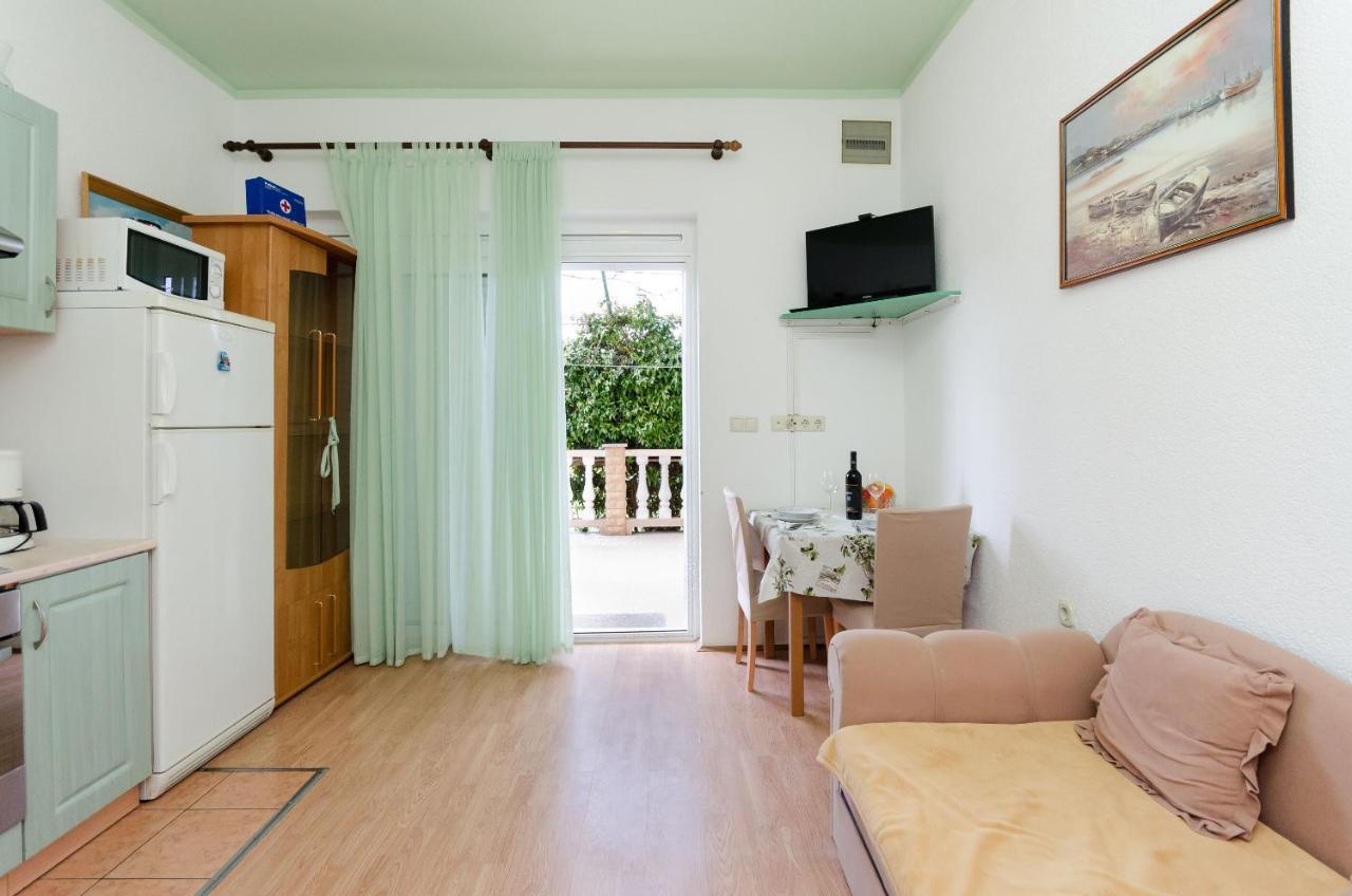 Apartments Mijatovic Lopar Exterior foto