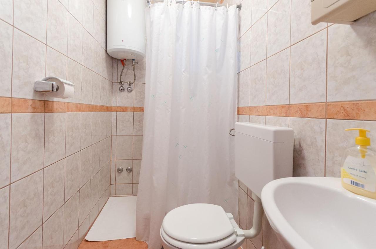 Apartments Mijatovic Lopar Exterior foto