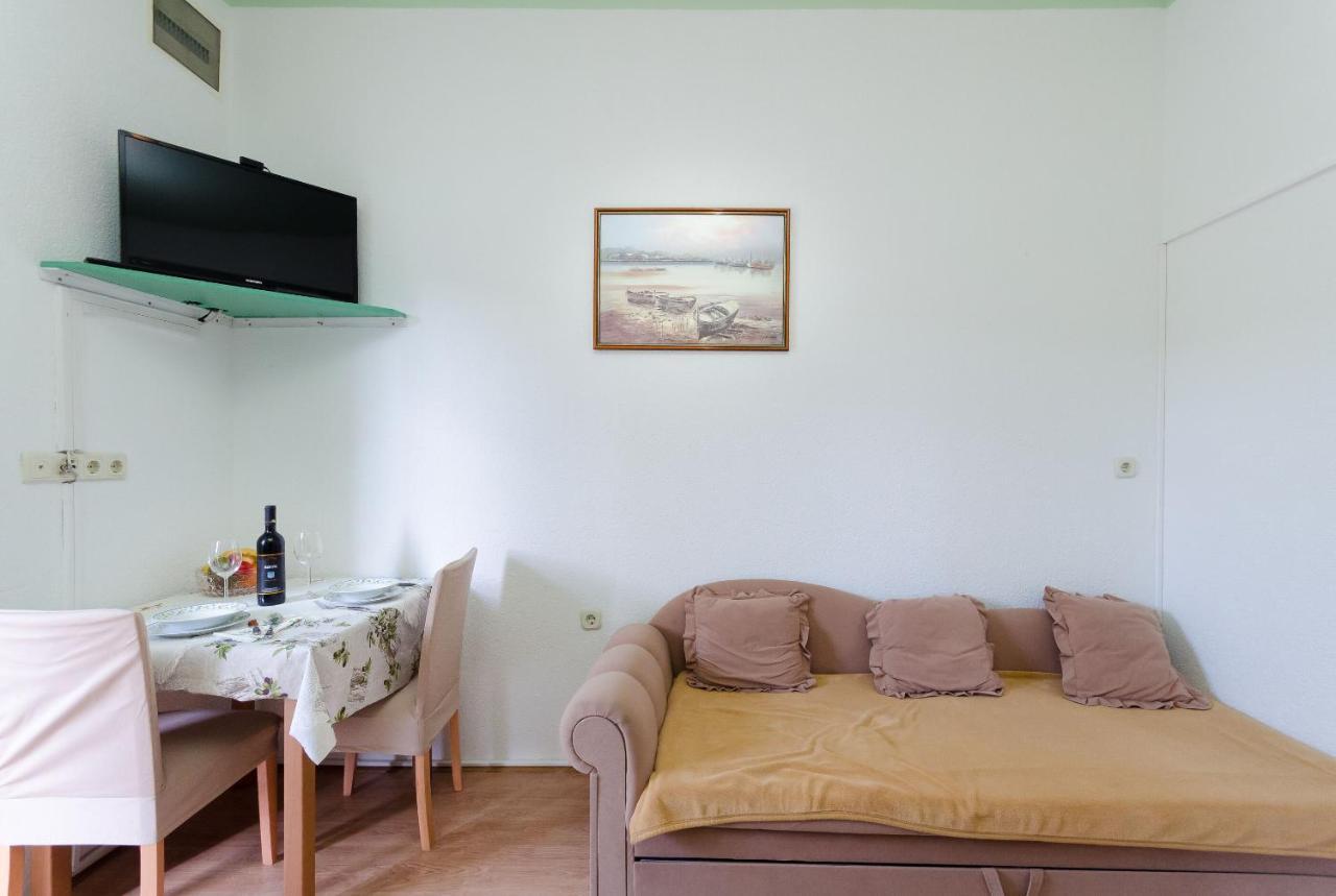 Apartments Mijatovic Lopar Exterior foto